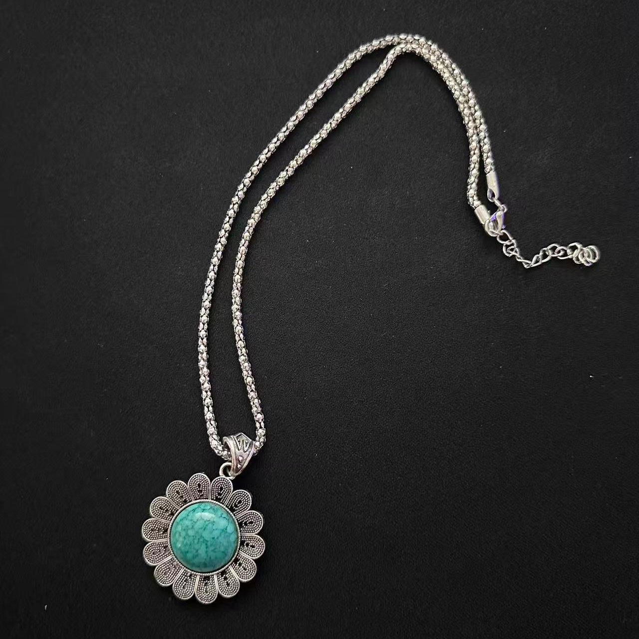 Himalayan Turquoise Sunflower Pendant Necklace